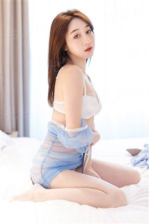 萌妻在左，懵夫在右
