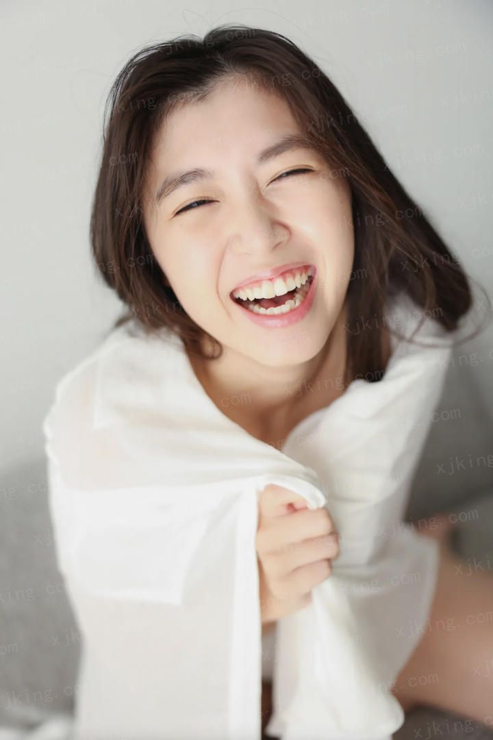 只愿你我不曾落泪